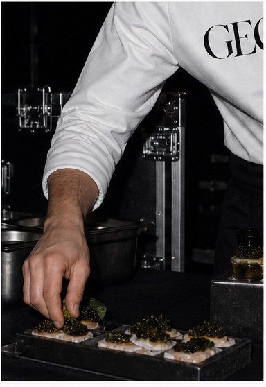 Canap&eacute;s being finished at the pass